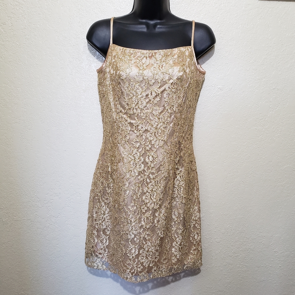 Jessica McClintock  Gold lace mini dress